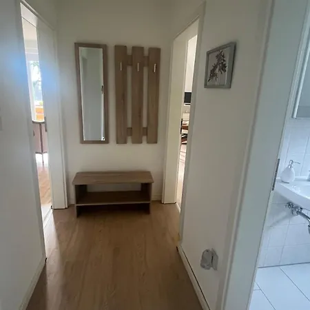 Dachgeschosswohnung Mit Balkon In Gruener Umgebung In Der Naehe Von Koeln Apartamento